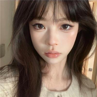 与君白首此人间